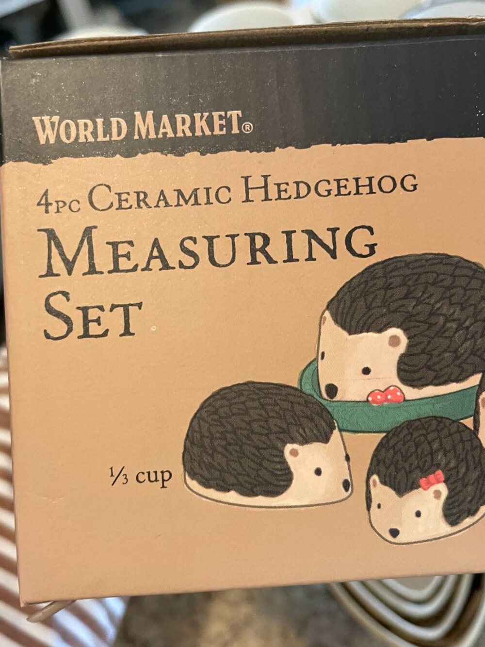 Extremely Rare Mint NIB World Market 4pc Ceramic Hedgehog Measuring Set / Bowls - Picture 10 of 11
